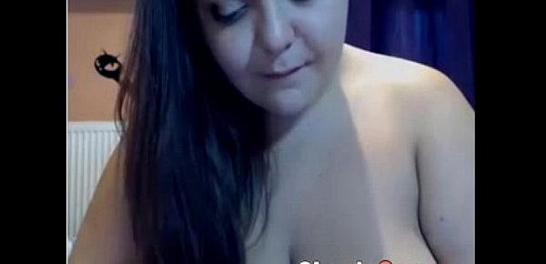  BBW showing an licking her tits